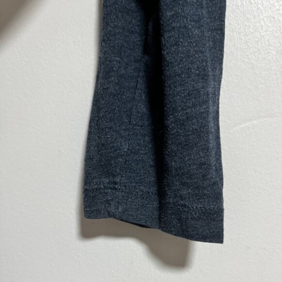 Old Navy Men’s Long Sleeve Crewneck Tee - Size Small - Heather Navy Blue - Picture 3 of 8